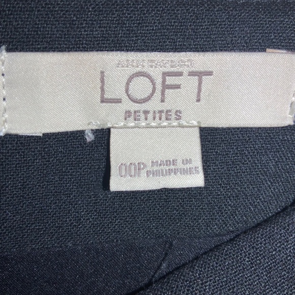 Loft Petites laser cut scallop hem mini skirt Sz 00P  back zip lined - Picture 4 of 5